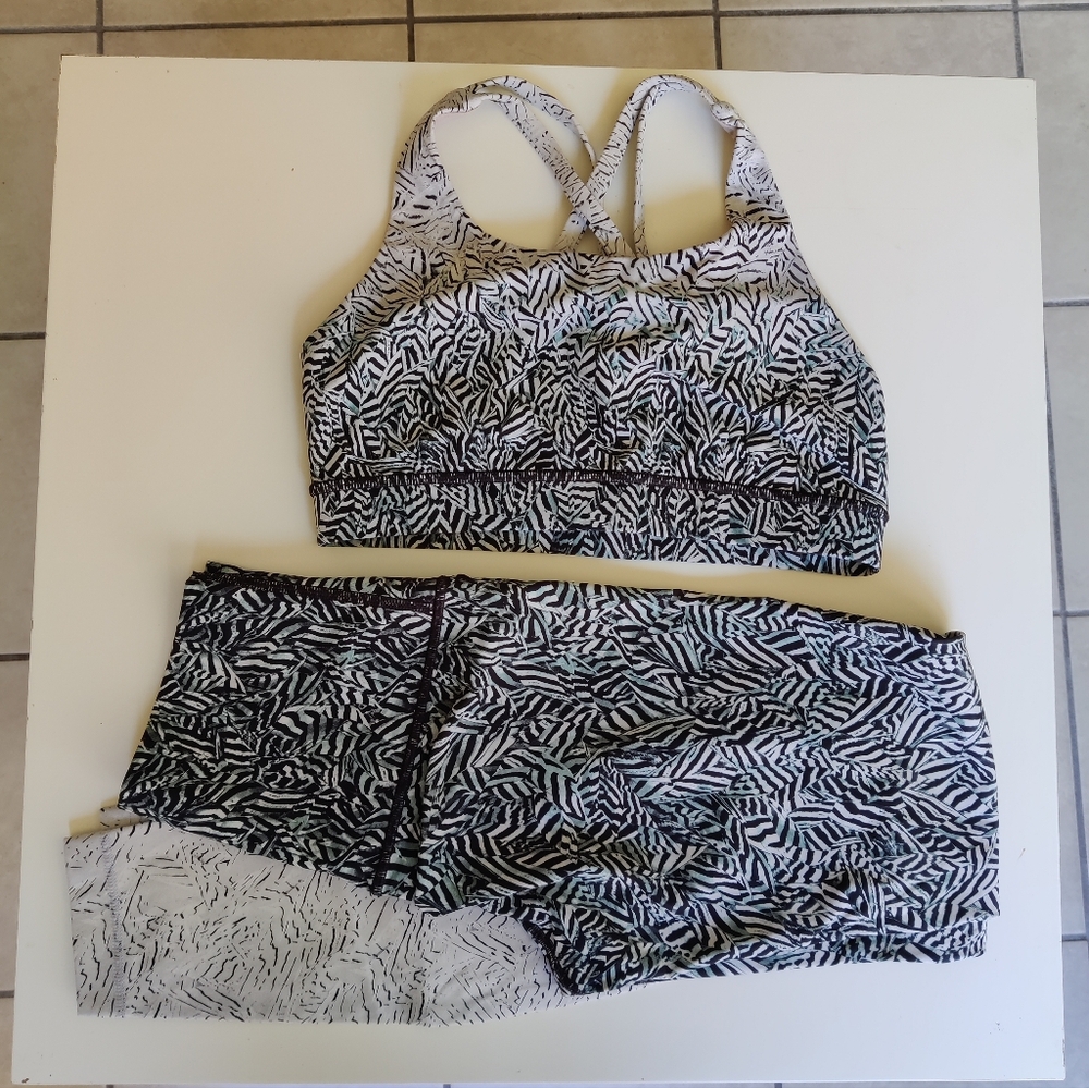 Lululemon workout Set - Picture 2 of 11